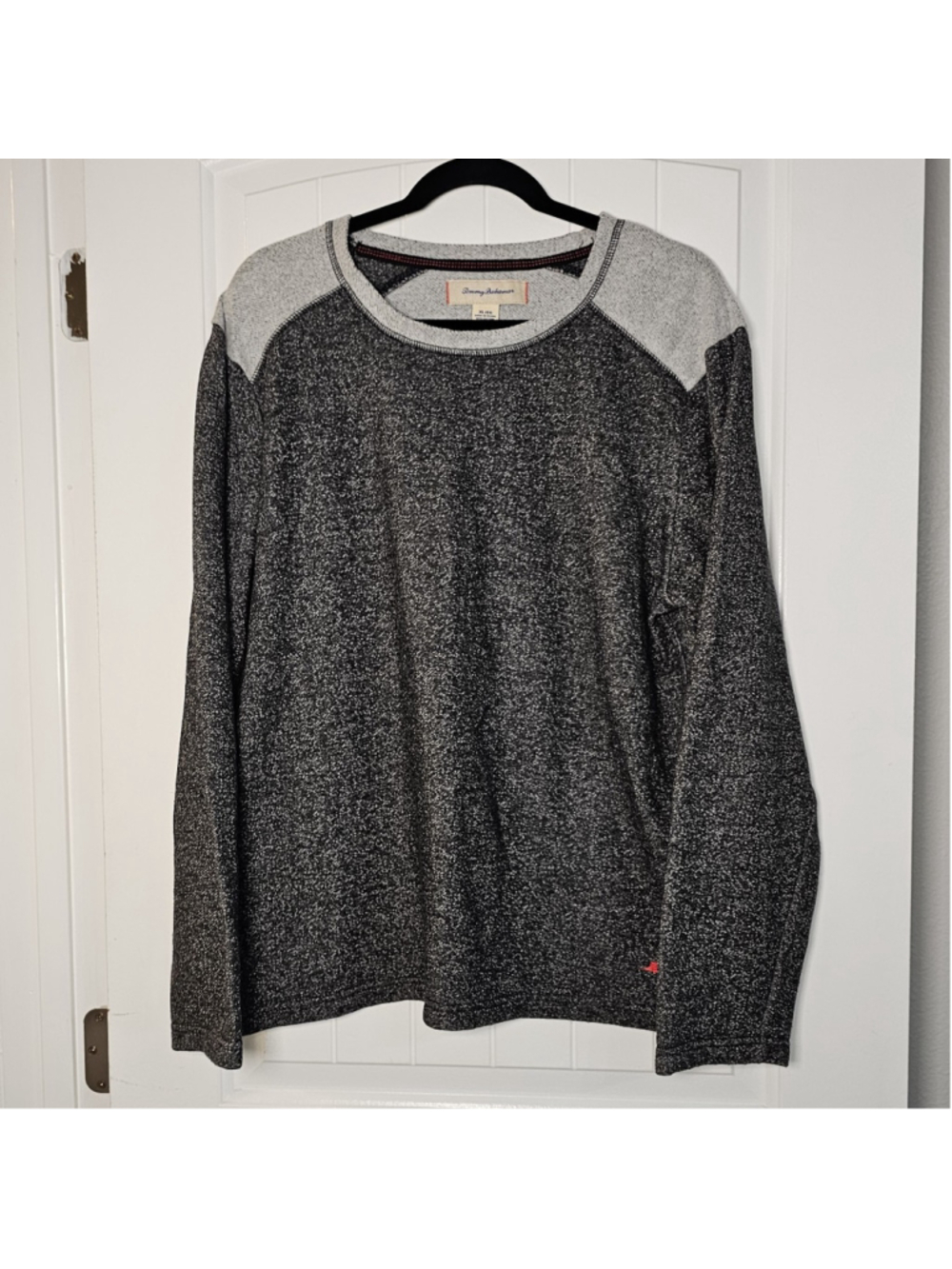 Tommy Bahama XL heathered grey sweatshirt